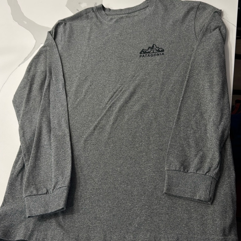 Men’s Patagonia long sleeve t shirt